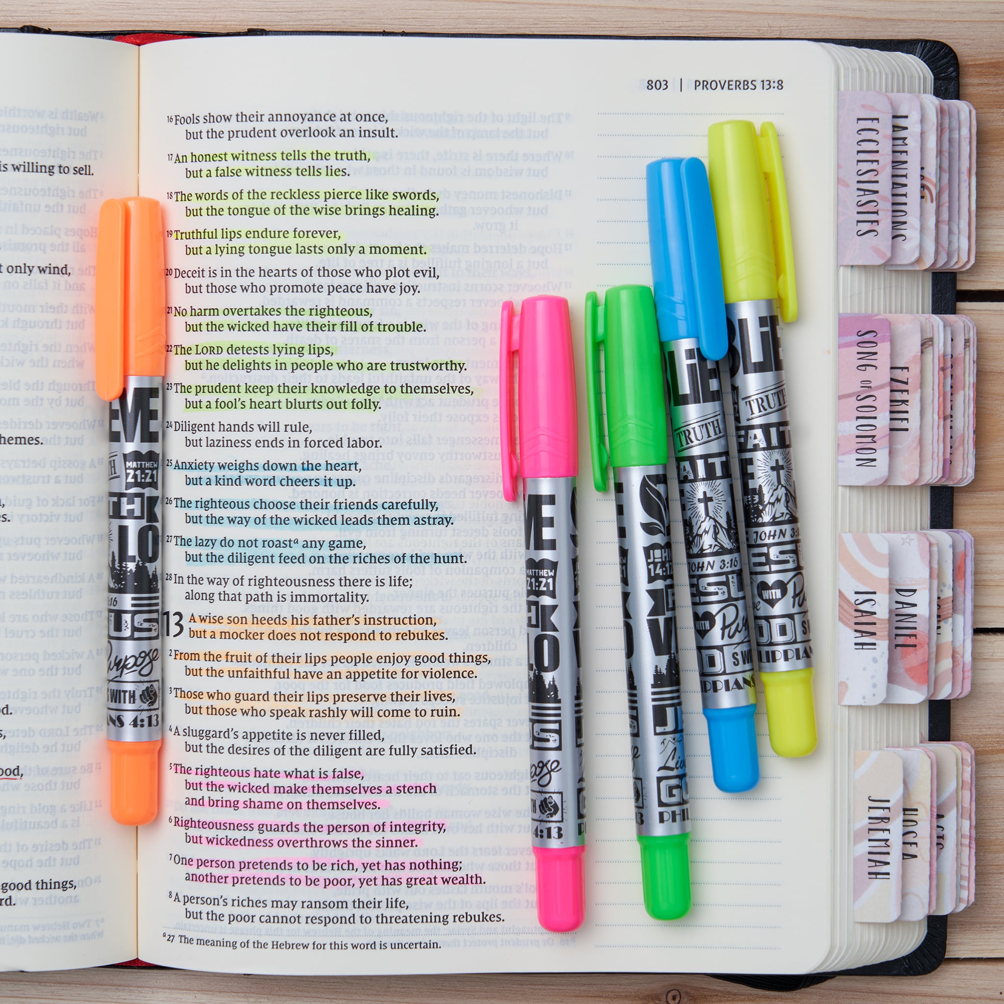 Shuttle Art Bible Highlighters and Pens No Bleed, 22 Pack Bible